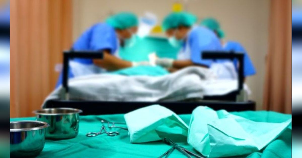 Jokowi Legalkan Operasi Ganti Kelamin, Asal..