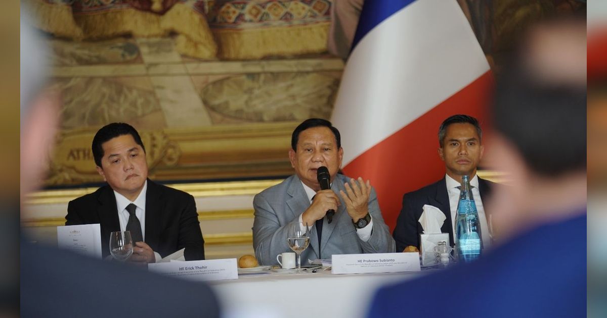 VIDEO: Prabowo di Prancis, Bikin Pengusaha Besar Terpukau Hingga Dirangkul Presiden Macron