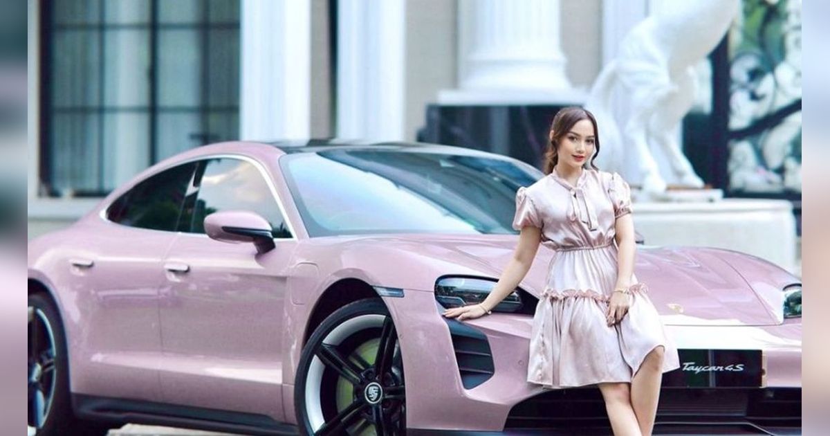 Bak Istana! 10 Potret Rumah Mewah Nanda Arsyinta, Viral Dikado Suami Mobil Porche Limited Edition