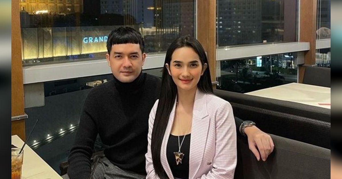 Resmi Cerai Usai 11 Tahun Menikah, Potret Kebersamaan Faby Marcelia dan Revand Narya yang Kini Tinggal Kenangan