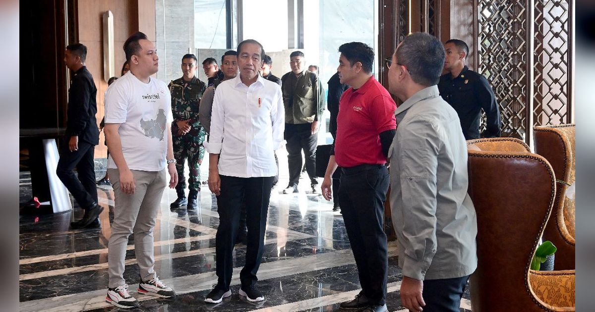 VIDEO: Cerita Jokowi 'Panas' Kepancing Pak Bas Kebut kebutan Jajal Motoran di Jalan Tol IKN