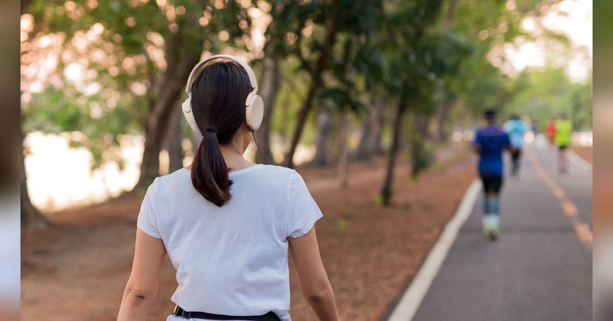 5 Efek Dahsyat Jalan Kaki Setelah Makan, Mau Coba?