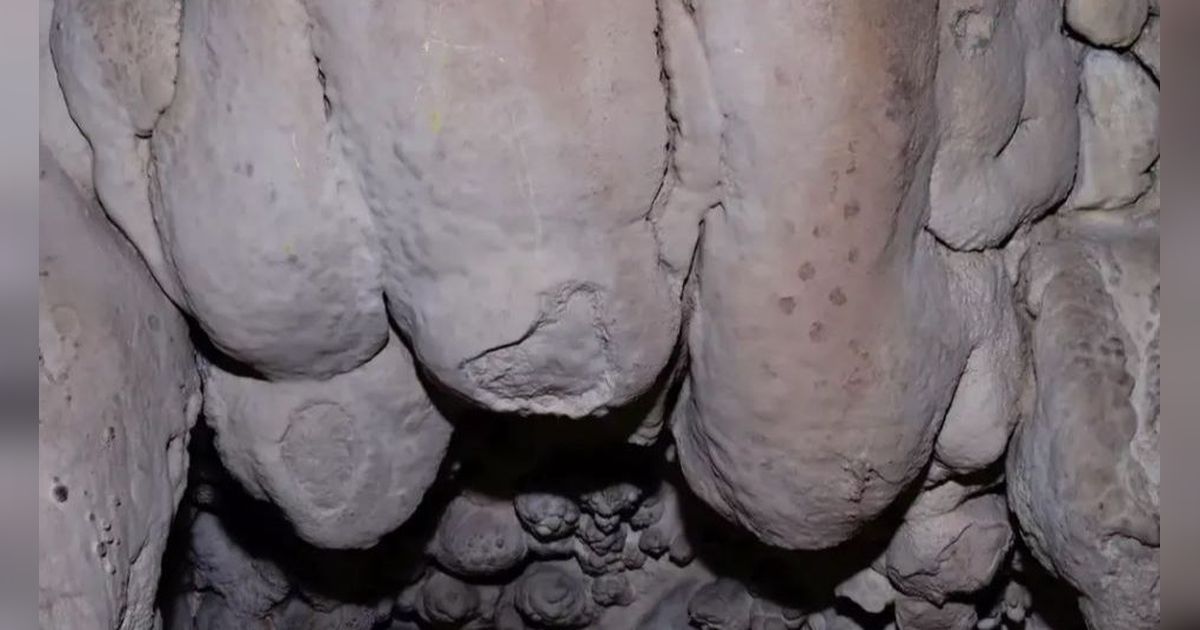 Arkeolog Temukan Lukisan dan Pahatan Purba di Gua Spanyol, Dibuat Manusia Zaman Batu