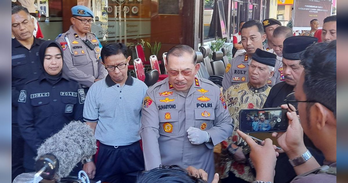 Kapolda Sumbar: Polisi Langgar Etik Kami Tindak, Tapi Remaja Tawuran Bawa Sajam Tak Mungkin Dielus-elus