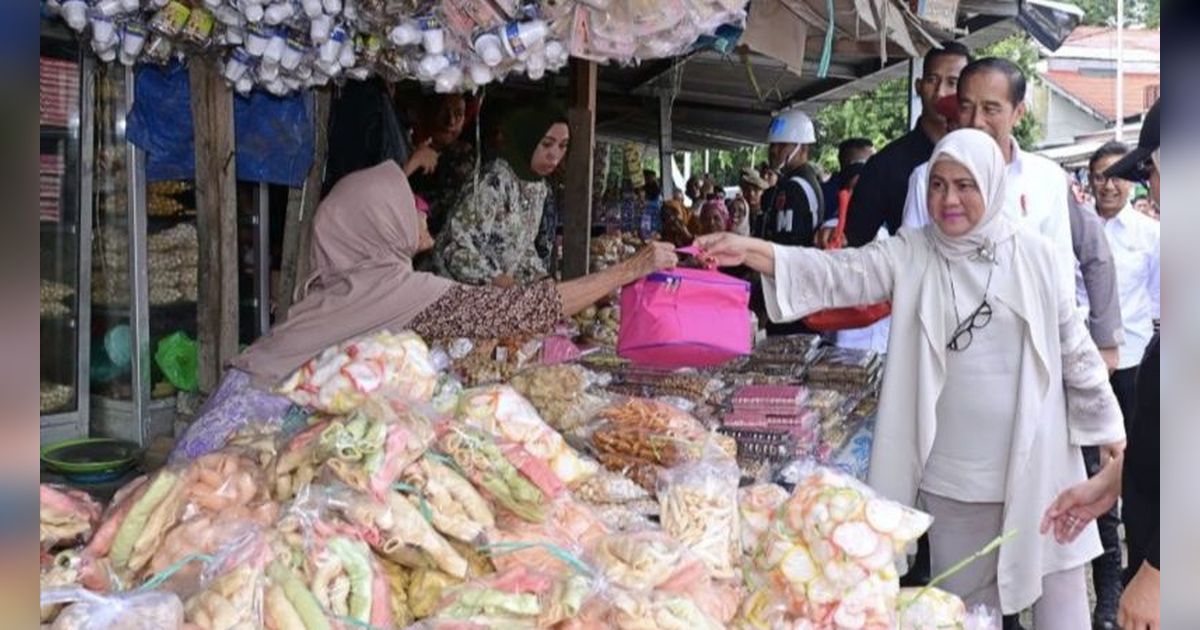 Warga di Bone: Sejak 2014 Doa Ingin Jabat Tangan Pak Jokowi, 10 Tahun Baru Bisa Terkabulkan