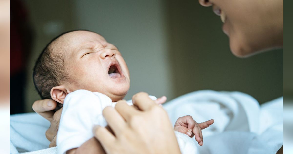 Doa Bayi Menangis Tengah Malam dan Cara Menenangkannya Menurut Islam, Insya Allah Anak Bisa Tidur Lagi dengan Nyenyak