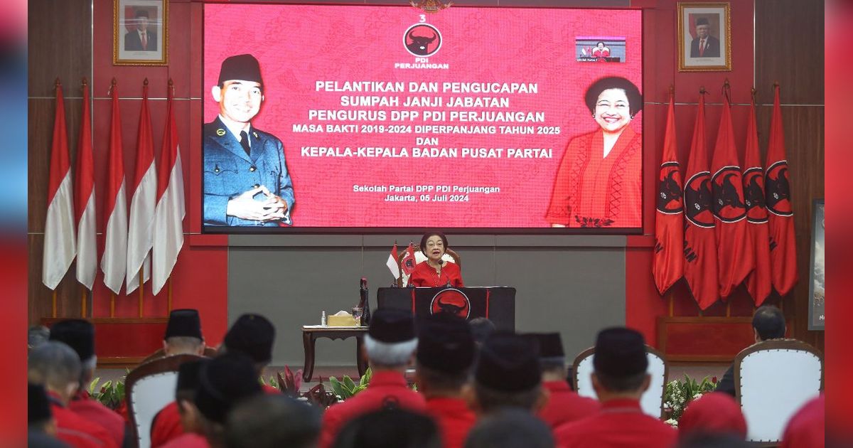 FOTO: Pelantikan Pengurus PDIP Diwarnai Pidato Keras Megawati Kritik Jokowi