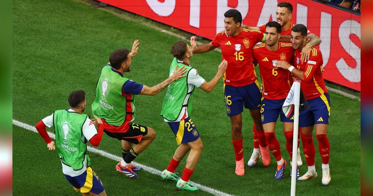 FOTO: Momen Dramatis Spanyol Menangkan Duel Panas Banjir Kartu Lawan Jerman di Euro 2024