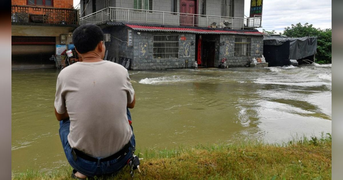 Hujat Lebat, Lima RT di Jakarta Tergenang Banjir Siang Ini