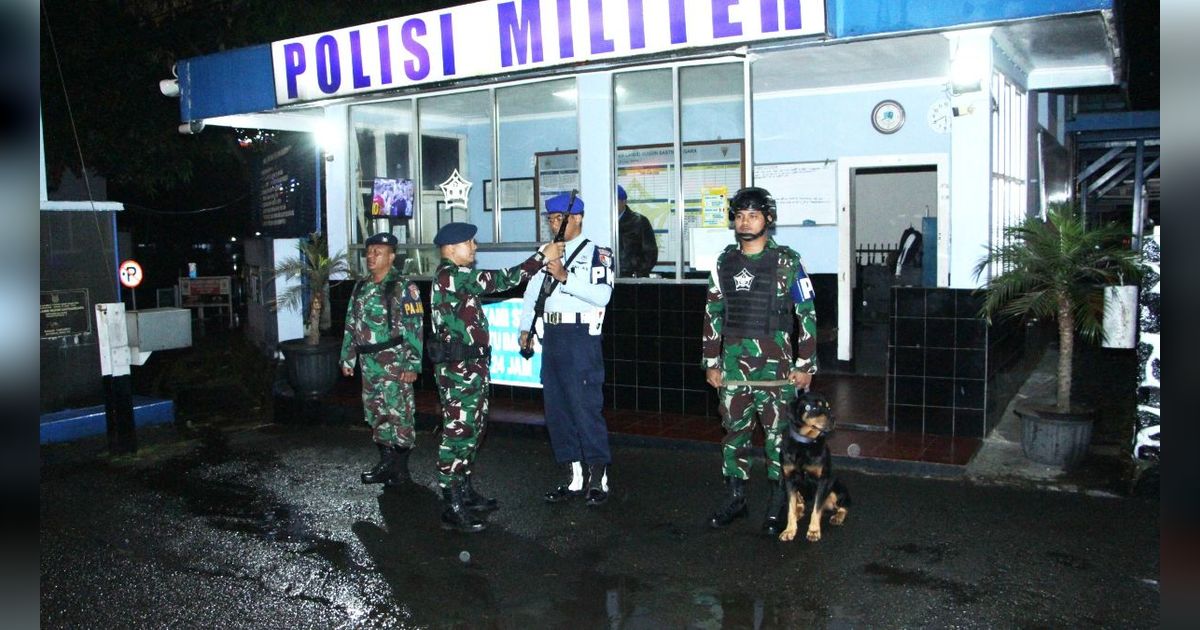 Pastikan Keamanan, Danlanud Husein Sastranegara Laksanakan Patroli Malam