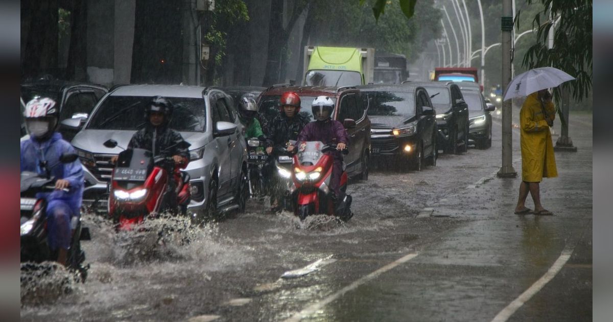 48 RT di Jakarta Banjir, Ketinggian Capai 75 Centimeter