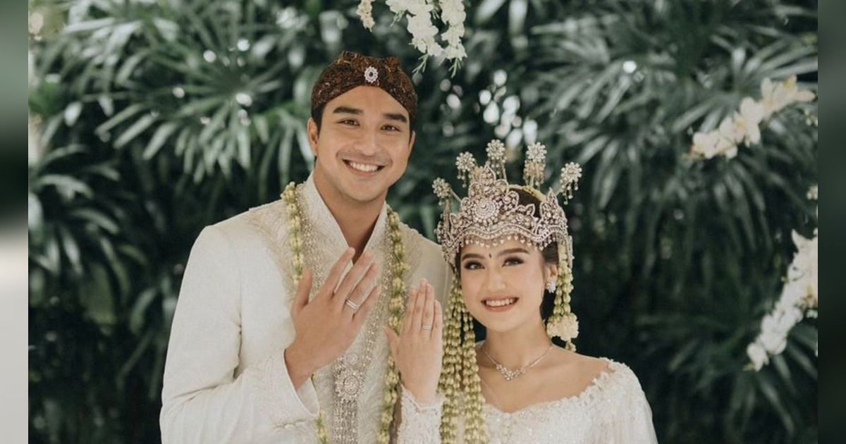 Pesona Salshabilla Adriani dan Ibrahim Risyad di Hari Pernikahan, Anggun dengan Busana Adat Sunda