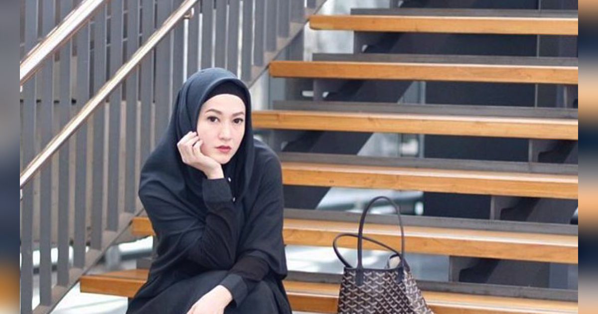 Pamer Foto-foto 27 Tahun Lalu, Wajah Lyra Virna Disorot