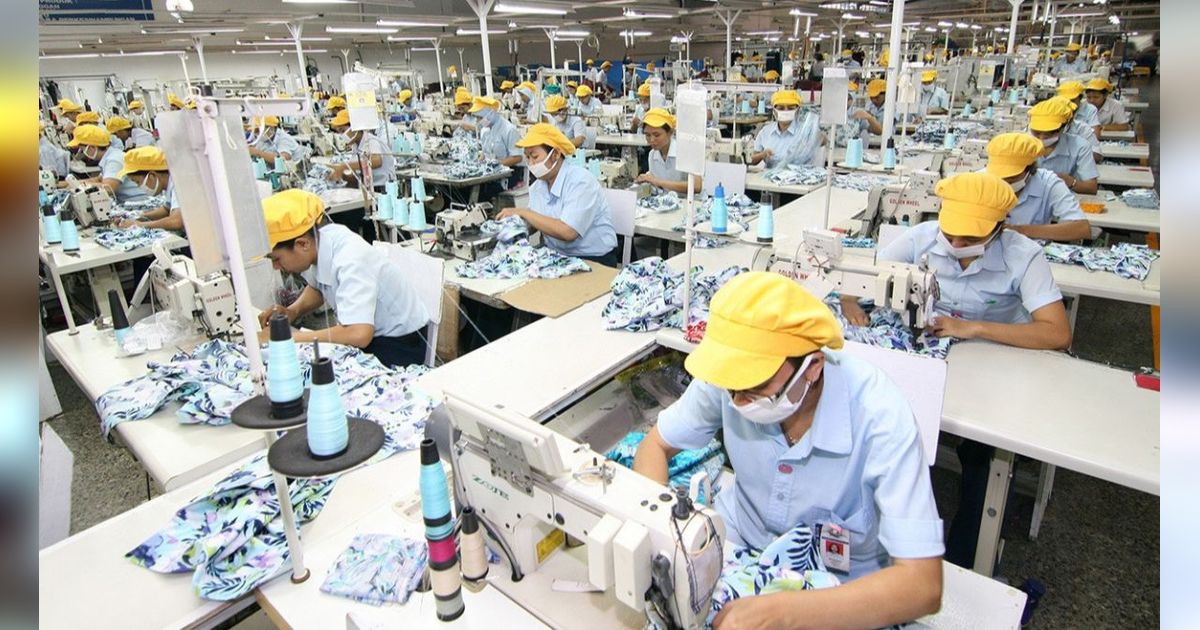 Indonesia Dibanjiri Produk Tekstil Impor Hingga Berujung PHK, Ternyata Ini Penyebabnya