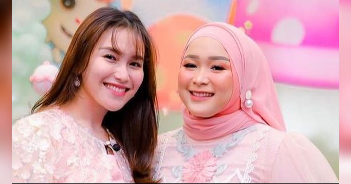 Ayu Ting Ting Mengeluh Usai Adiknya Lahirkan Anak ke Dua: Dia Enak Lahirin Doang, Gue yang Besarin