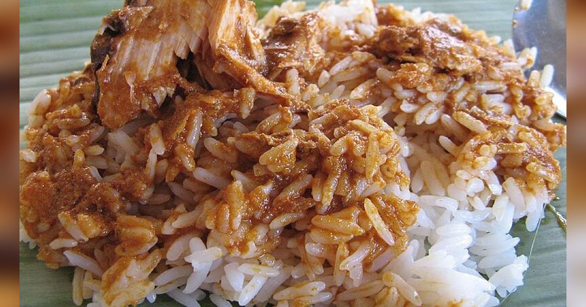 Mencicipi Lezatnya Nasi Dagang, Hidangan Khas Kepulauan Riau yang Mirip Nasi Uduk