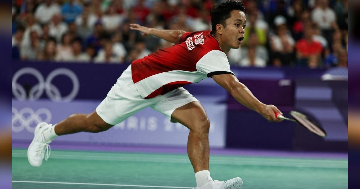 FOTO: Tersingkir dari Olimpiade 2024, Ini Penampilan Sengit Anthony Ginting Saat Lawan Wakil Prancis Sampai Gim Ketiga