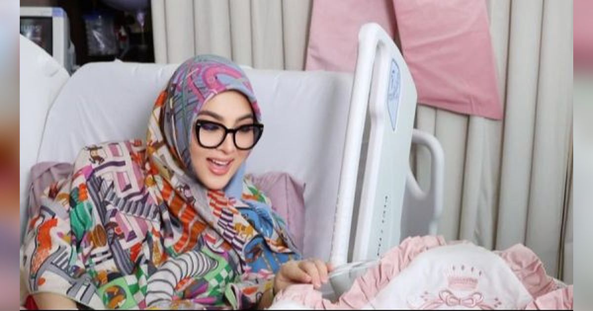 Syahrini Baru Melahirkan, Reino Barack Ingin Tambah Anak Laki-Laki