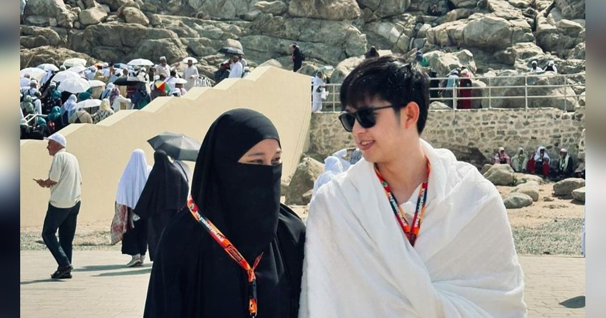 10 Potret Rumah Baru Ustaz Dennis Lim yang Ganteng, Bak Istana di Tengah Perkampungan