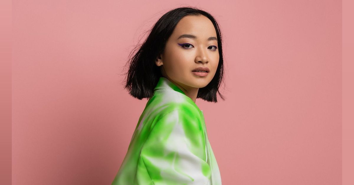 Trik Mudah Biar Mata Tak  Berair Saat Pakai Eyeliner, Coba Yuk!