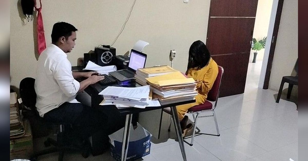 Kesal Suami Selingkuh, Istri di Sulsel Malah Live Adegan Asusila Bareng Mantan