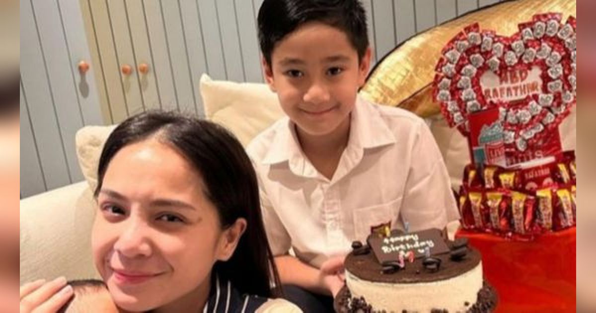 Dapat Ucapan Manis dari Sang Adik Tercinta, 8 Foto Rafathar Ulang Tahun Yang Ke-9