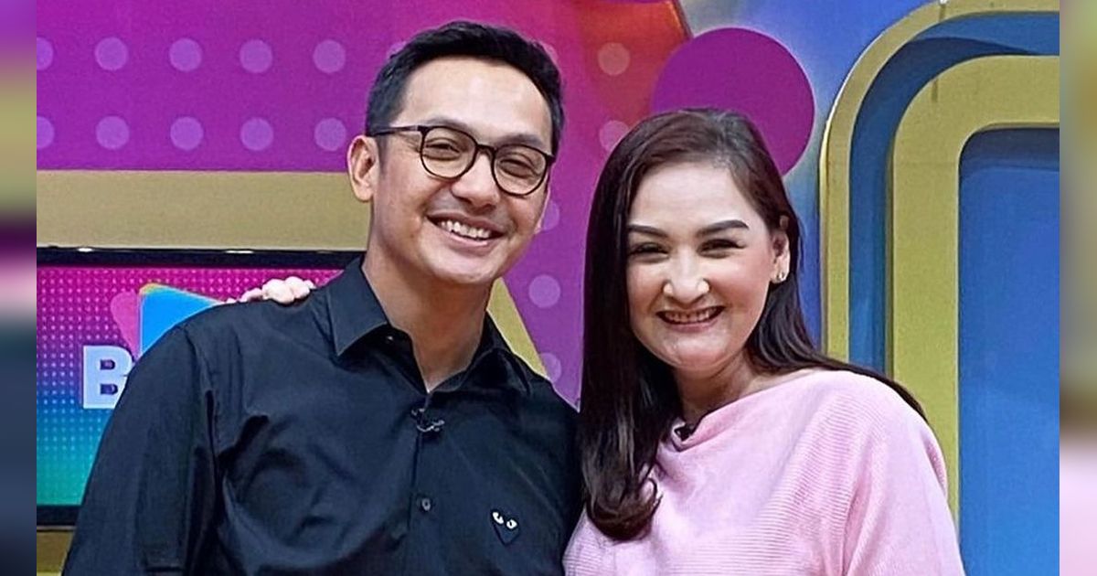 8 Potret Kamar Mandi Mona Ratuliu yang Kelewat Mewah, Bisa Jadi Tempat Nongkrong & Ngopi Bareng