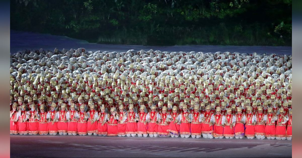 FOTO: Pembukaan Olimpiade Dibandingkan dengan Asian Games 2018, Warganet: Beda Kelas!