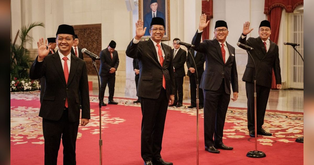 FOTO: Detik-Detik Presiden Jokowi Melantik Bahlil Lahadalia hingga Rosan Roeslani Jadi Menteri Baru di Istana Negara