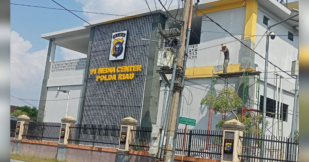 Jenderal Polisi Dibikin Kagum Saat Datangi 91 Media Center Polda Riau