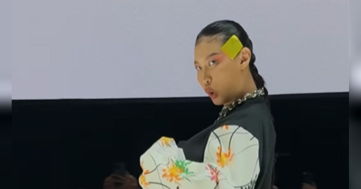 Ibu Hamil Slay di Catwalk,  Aksi Energik Patricia Gouw Jadi Model Saat Berbadan Dua