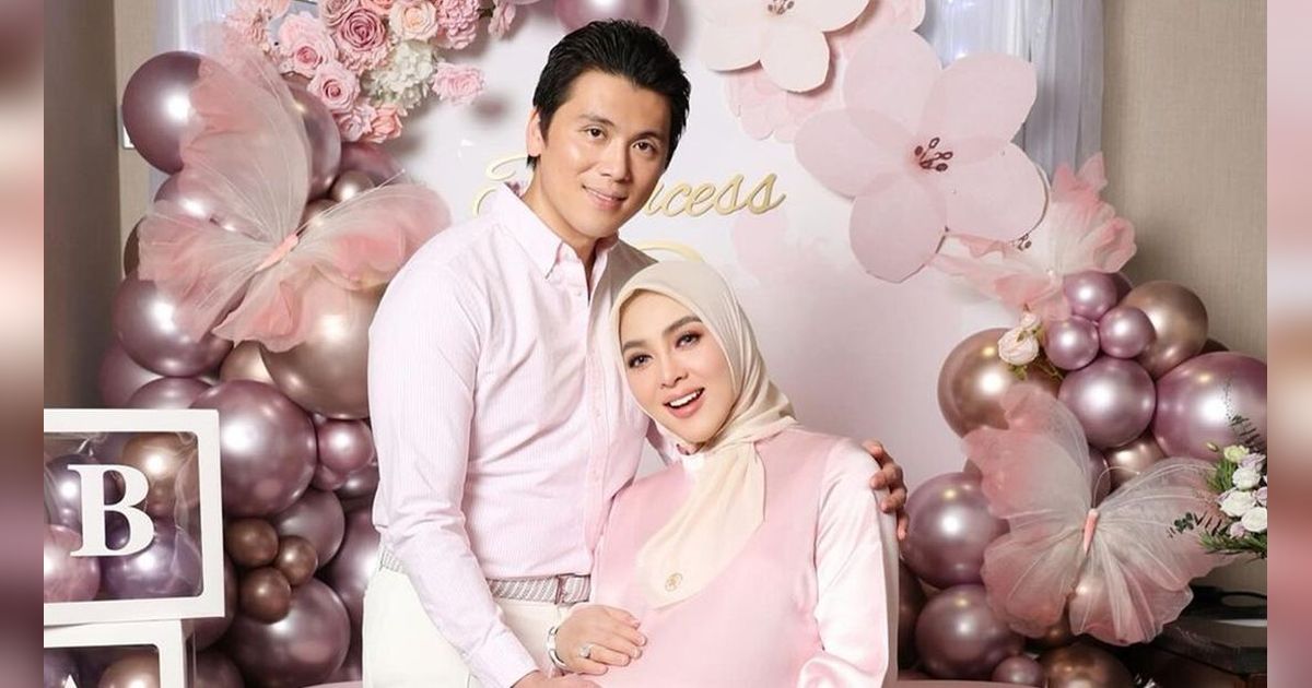 9 Potret Aisyahrani Ungkap Paras dan Mata Baby `R` Putri Syahrini, Cantik Bermata Sipit!
