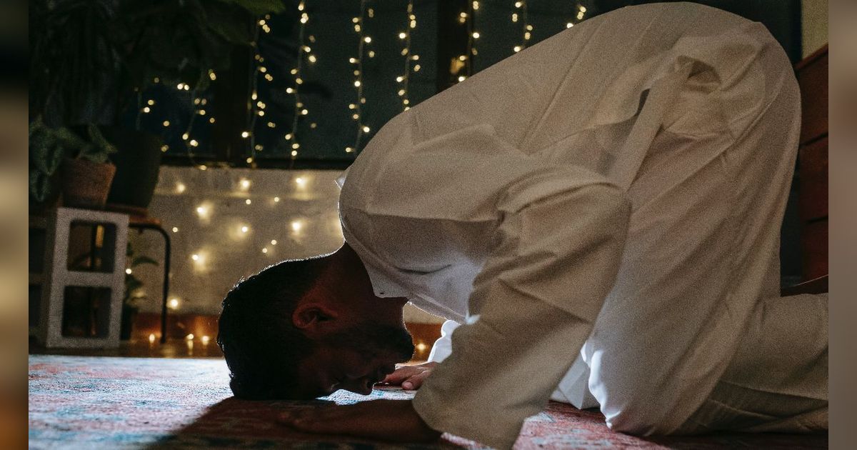 Bacaan Niat Sholat Gaib dalam Bahasa Arab, Latin, dan Artinya