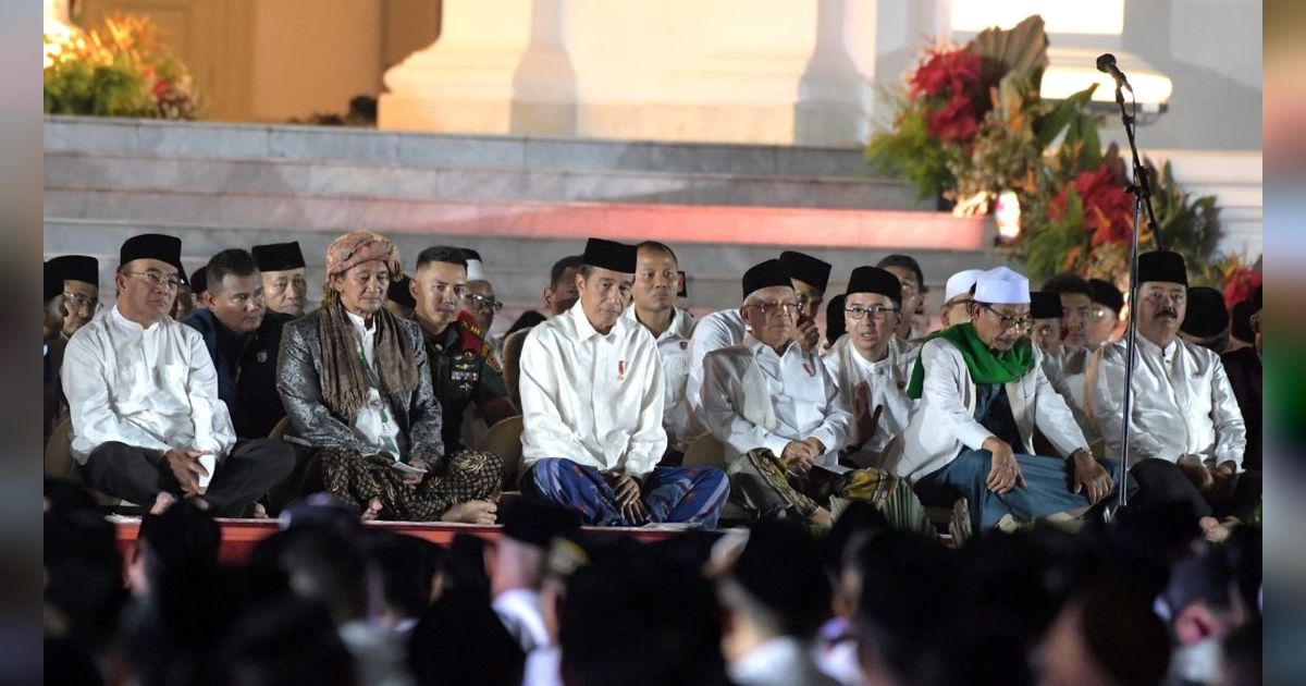 VIDEO: Momen Jokowi Senyum Diberi Nama Ketua MUI 'Muhammad', Kapolri Tepuk Tangan