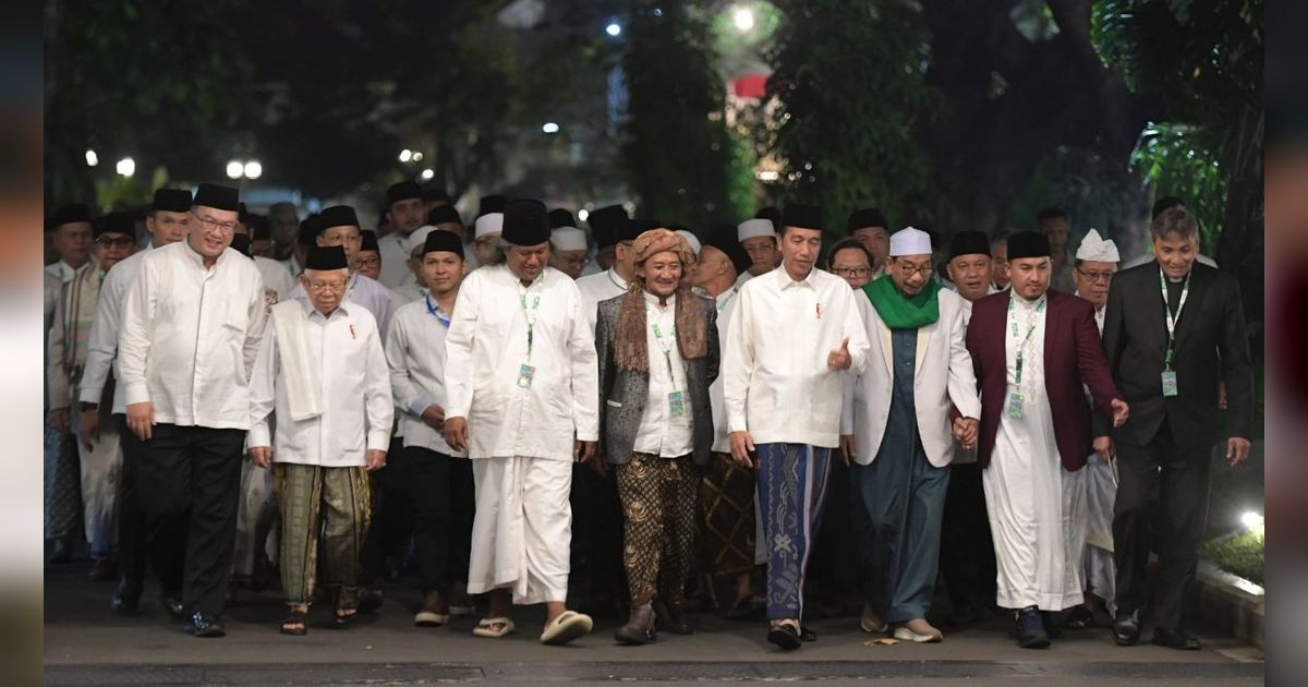 VIDEO: Momen Presiden Jokowi 'Tobat' Minta Maaf, Nangis saat Zikir & Istighfar