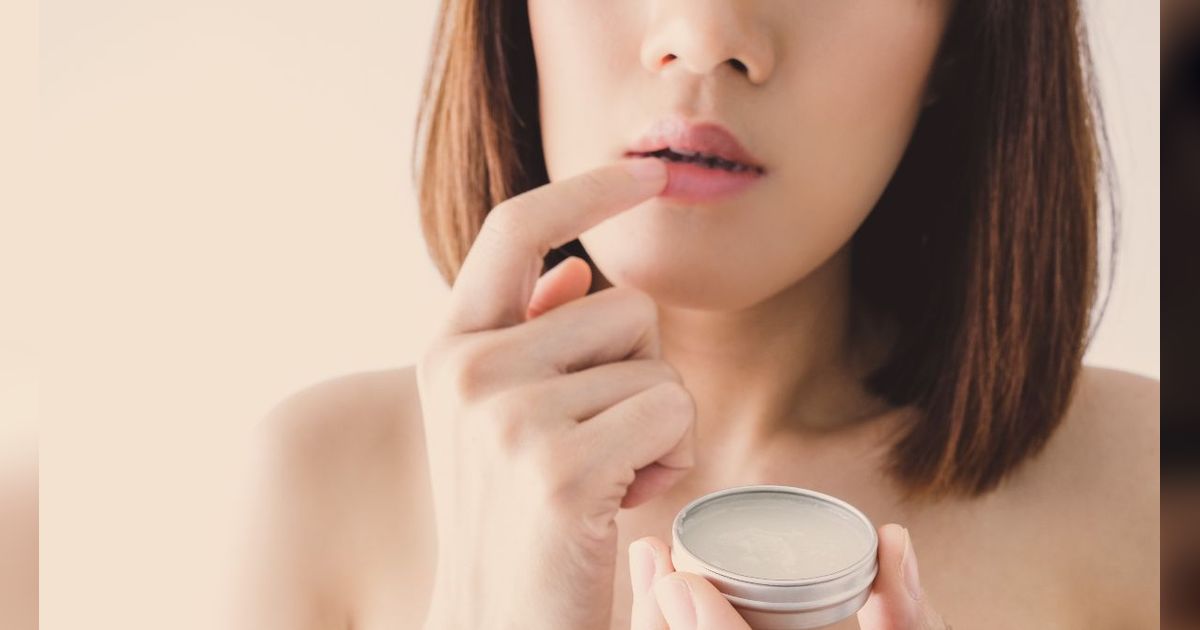 Apakah Lip Balm Korea Bikin Bibir Lebih Cerah? Ini Tips Memilih Produk yang Benar