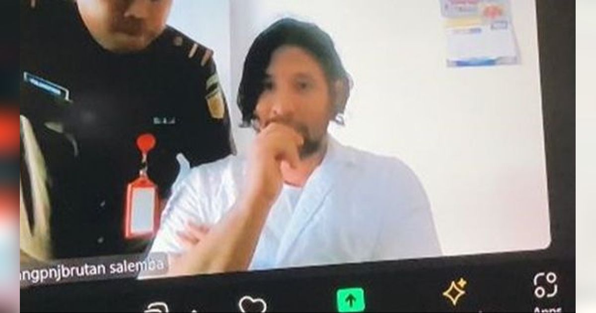 Potret Terbaru Ammar Zoni dengan Rambut Gondrong, Menangis Setelah Divonis 3 Tahun Penjara & Denda Rp1 Miliar