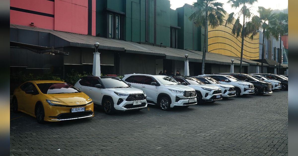 Merasakan Kenyamanan Berkendara dengan Mobil Elektrifikasi Toyota ke Jawa Tengah