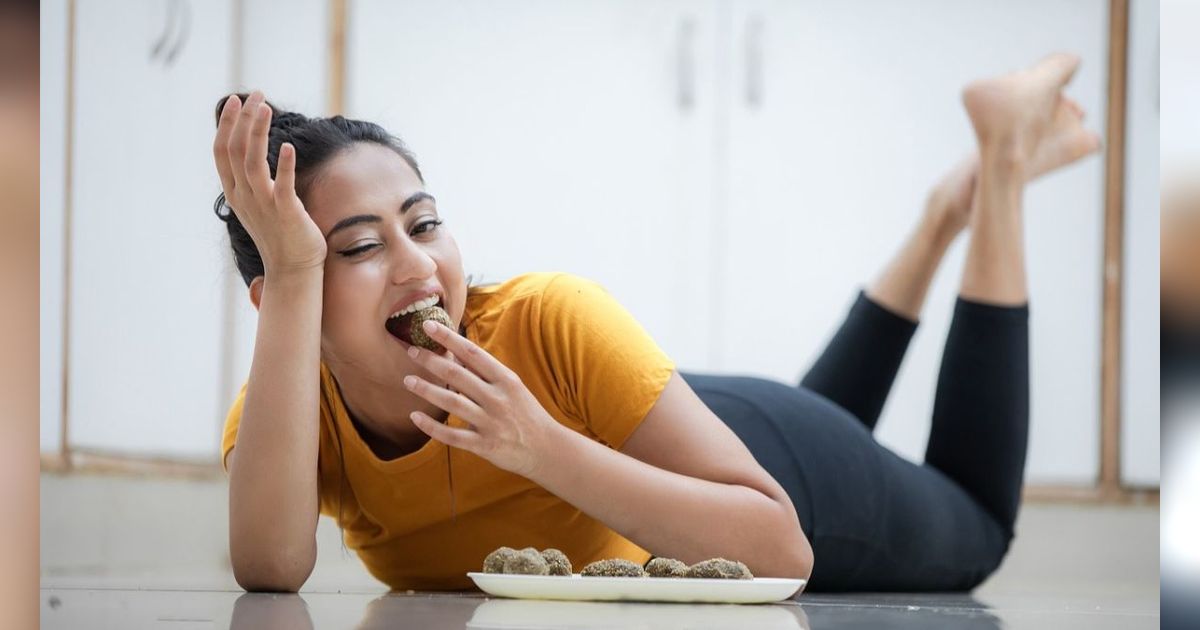 5 Mitos Makan di Kamar yang Sering Dipercaya, Susah Dapat Jodoh