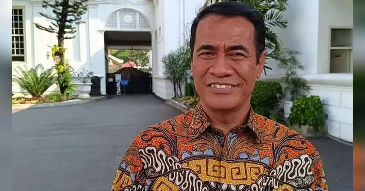 Terjebak Macet, Menteri Pertanian Amran Sulaiman Naik Motor Kejar Rapat Terbatas di Istana