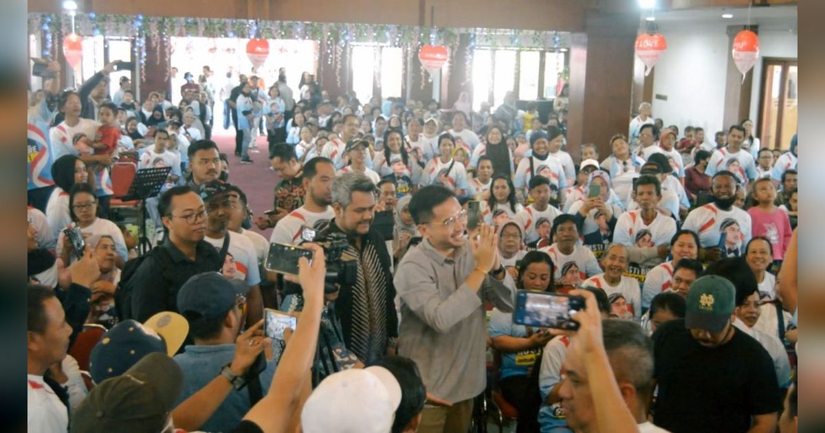 FOTO: Ratusan Warga Solo Deklarasi Mendukung Gusti Bhre Maju Walikota Solo Gantikan Gibran