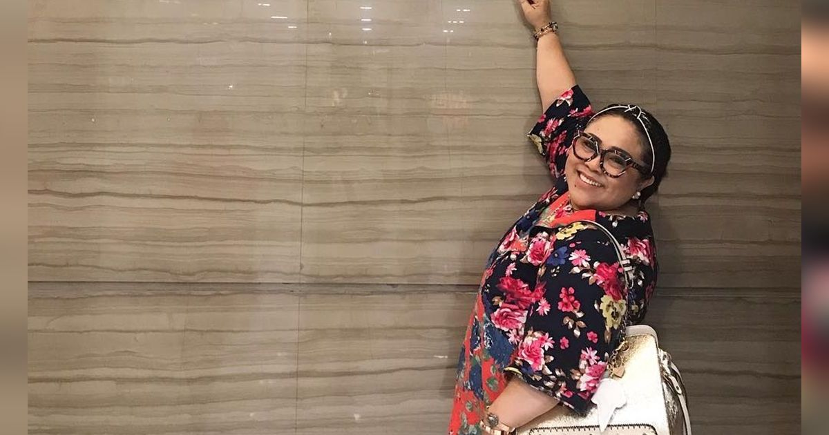 Dulu Dituduh Curi Uang karena Miskin, Kini Nunung Sukses dan Buktikan Sanggup Biayai 50 Anggota Keluarga