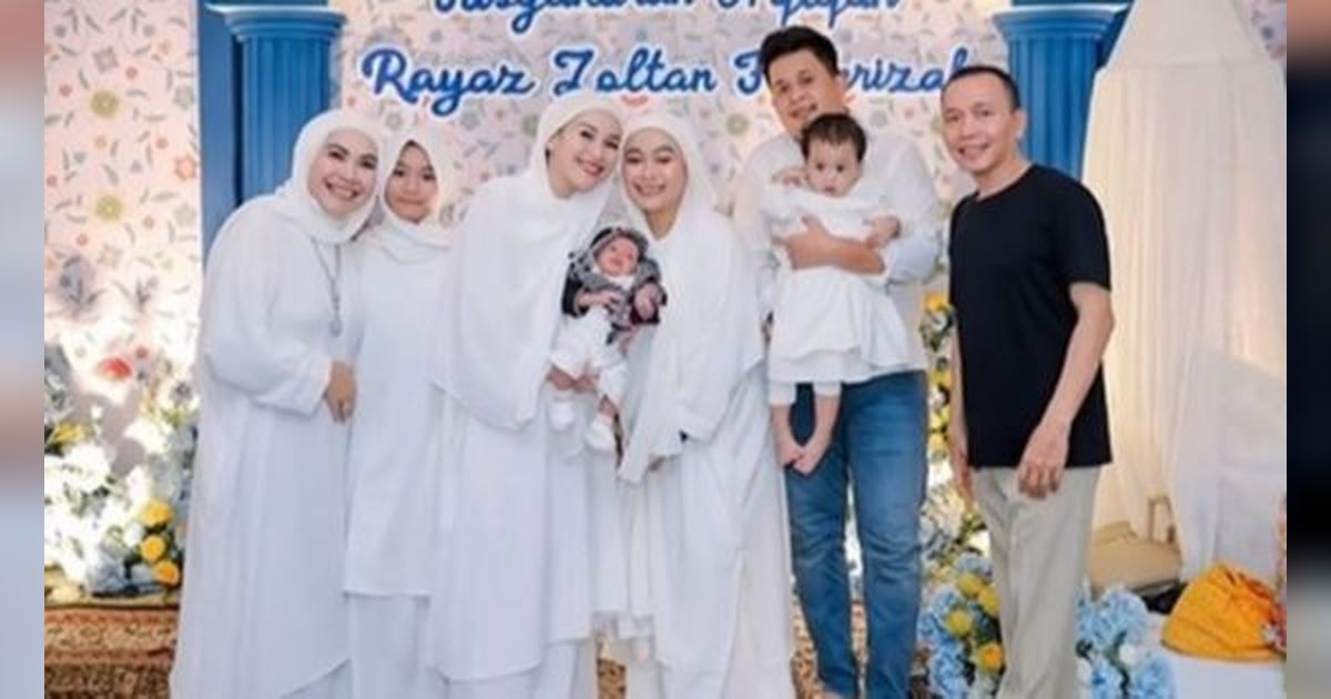 Digelar Dengan Mewah dan Meriah, 8 Foto Aqiqah Anak Kedua Syifa Adik Dari Ayu Ting Ting