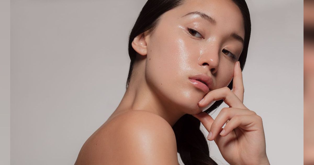 Pakai Highlighter dengan Cara Tepat untuk Hasil Natural