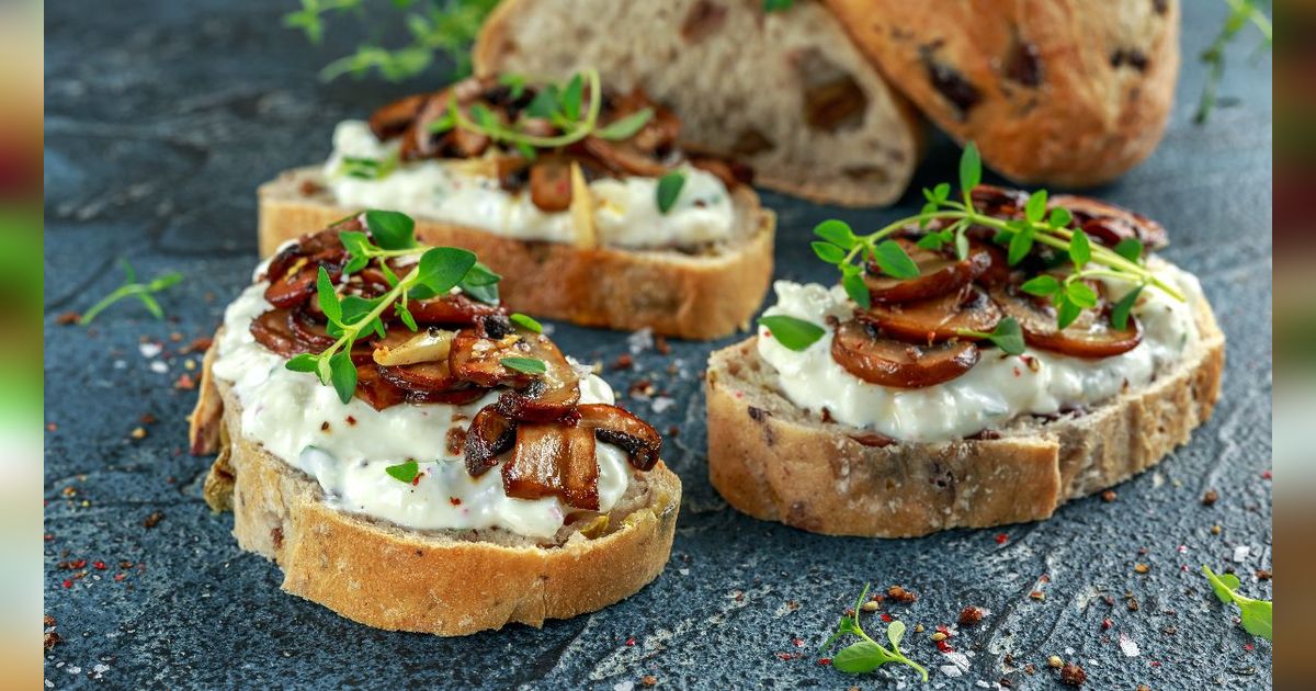 Sarapan Ala Cafe dengan Creamy Mushroom Toast