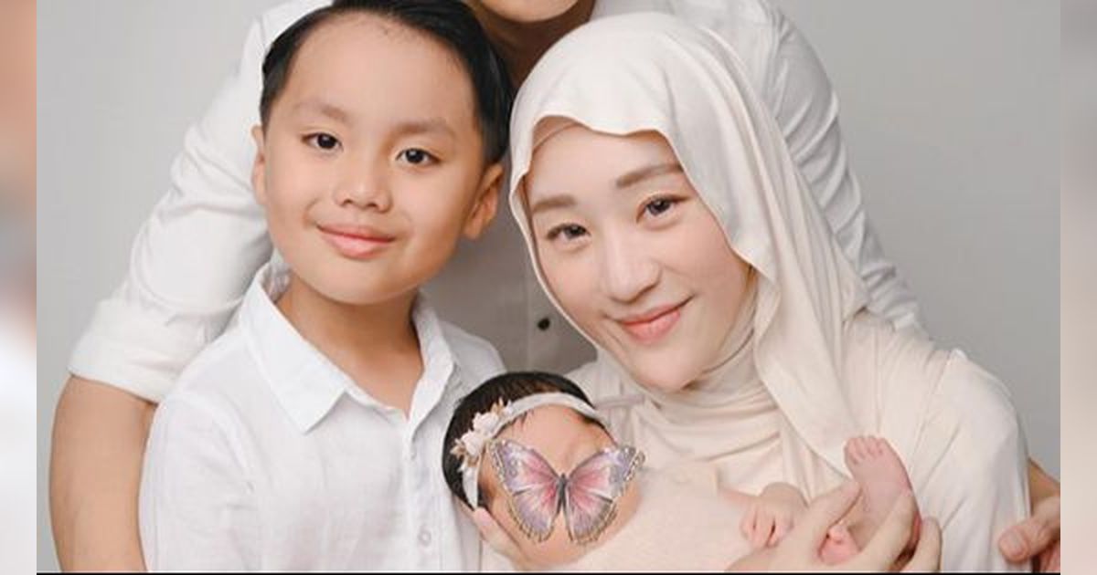 Potret Baby Alesha Anak Larissa Chou yang Baru Diungkap