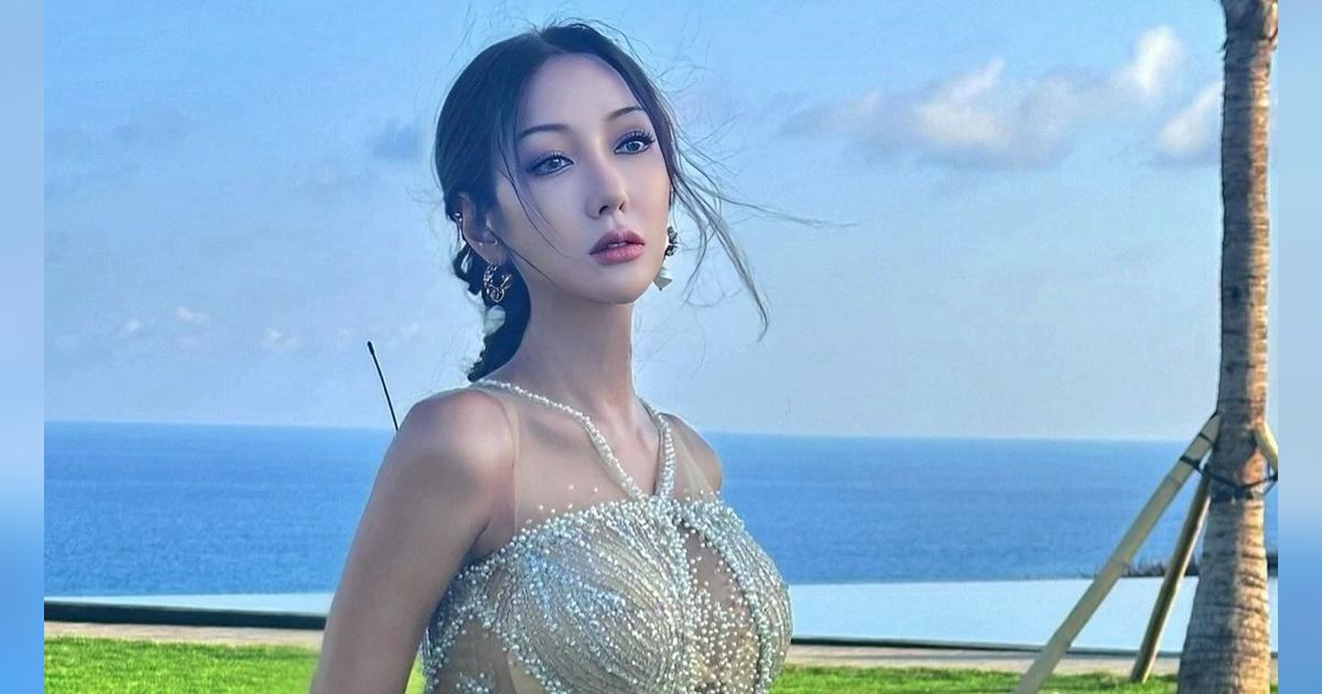8 Potret Lucinta Luna Berhasil Lolos Daftar Miss Universe Indonesia, Netizen Ramai Beri Komentar Kocak
