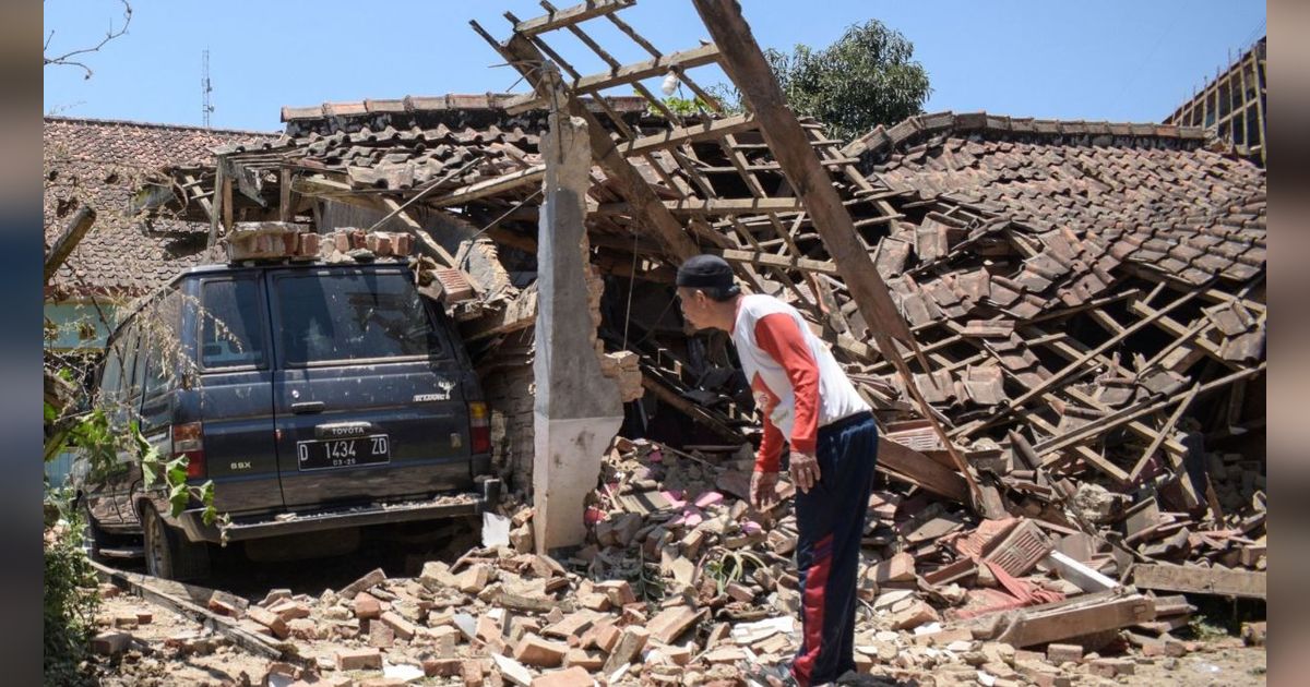 FOTO: Kondisi Kertasari Setelah Gempa Bumi Mengguncang Bandung, Ratusan Rumah Hancur hingga Puluhan Luka-Luka