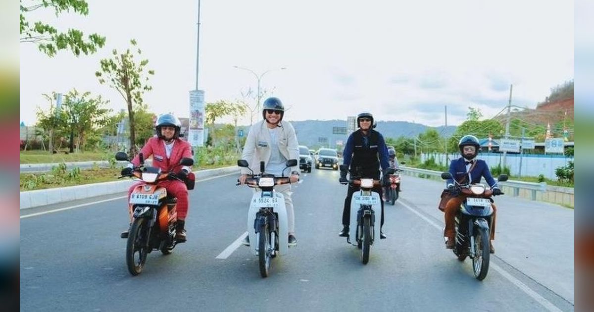 Gagahnya Member The Dudas Minus One Keliling Lombok Pakai Motor Jadul, Sempat ke Sirkuit Mandalika