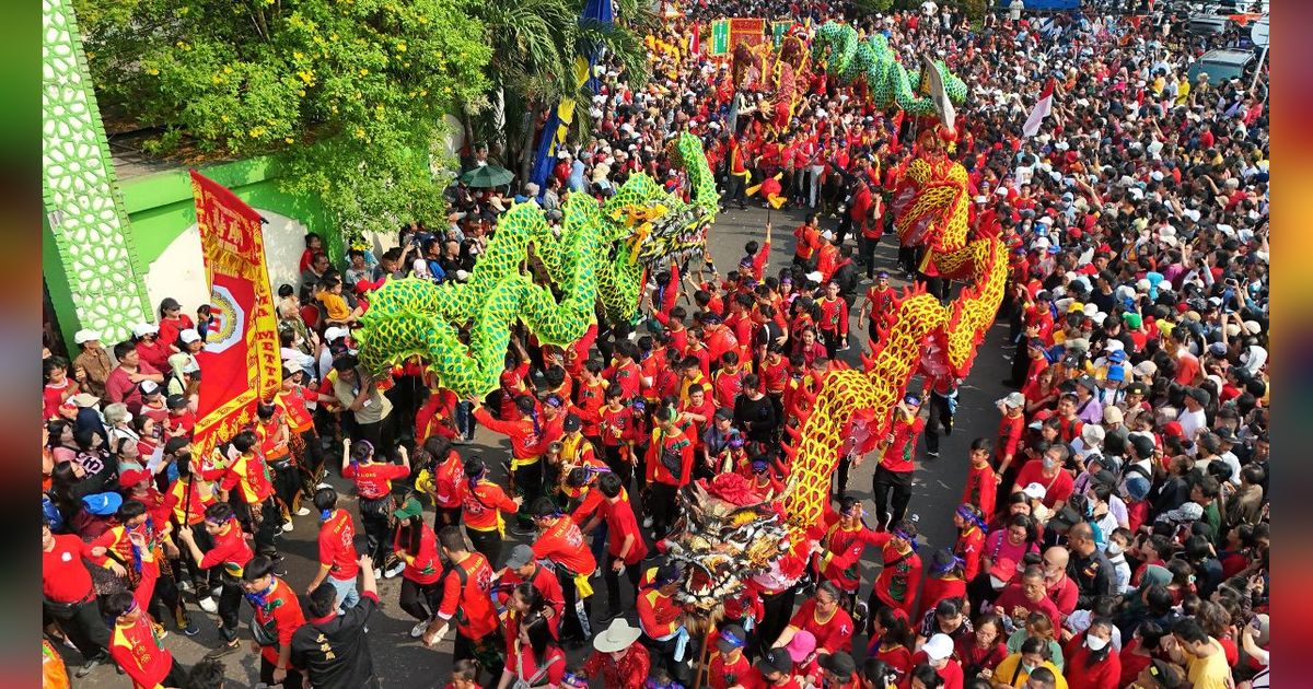 FOTO: Diadakan 12 Tahun Sekali, Begini Meriahnya Ritual Gotong Toapekong di Tangerang